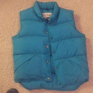 Small LL Bean women's turquoise puff vest